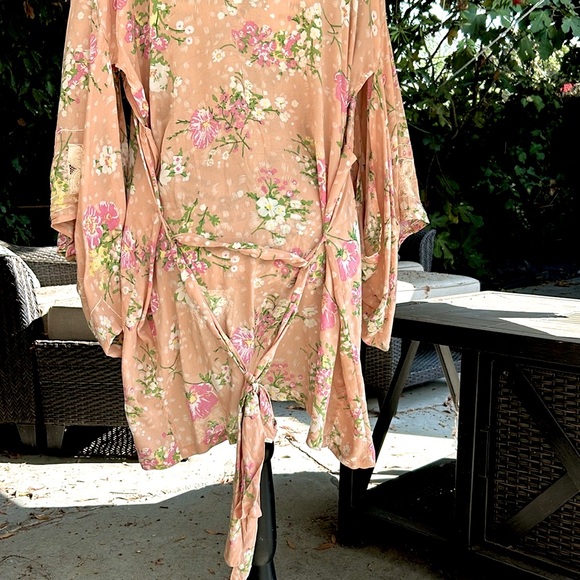 EUC Vintage Spell Sundancer Short Kimono in Blush one size - Picture 5 of 10